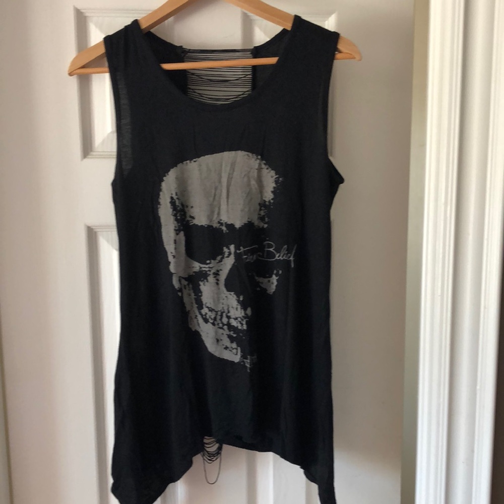 Ladies skull top